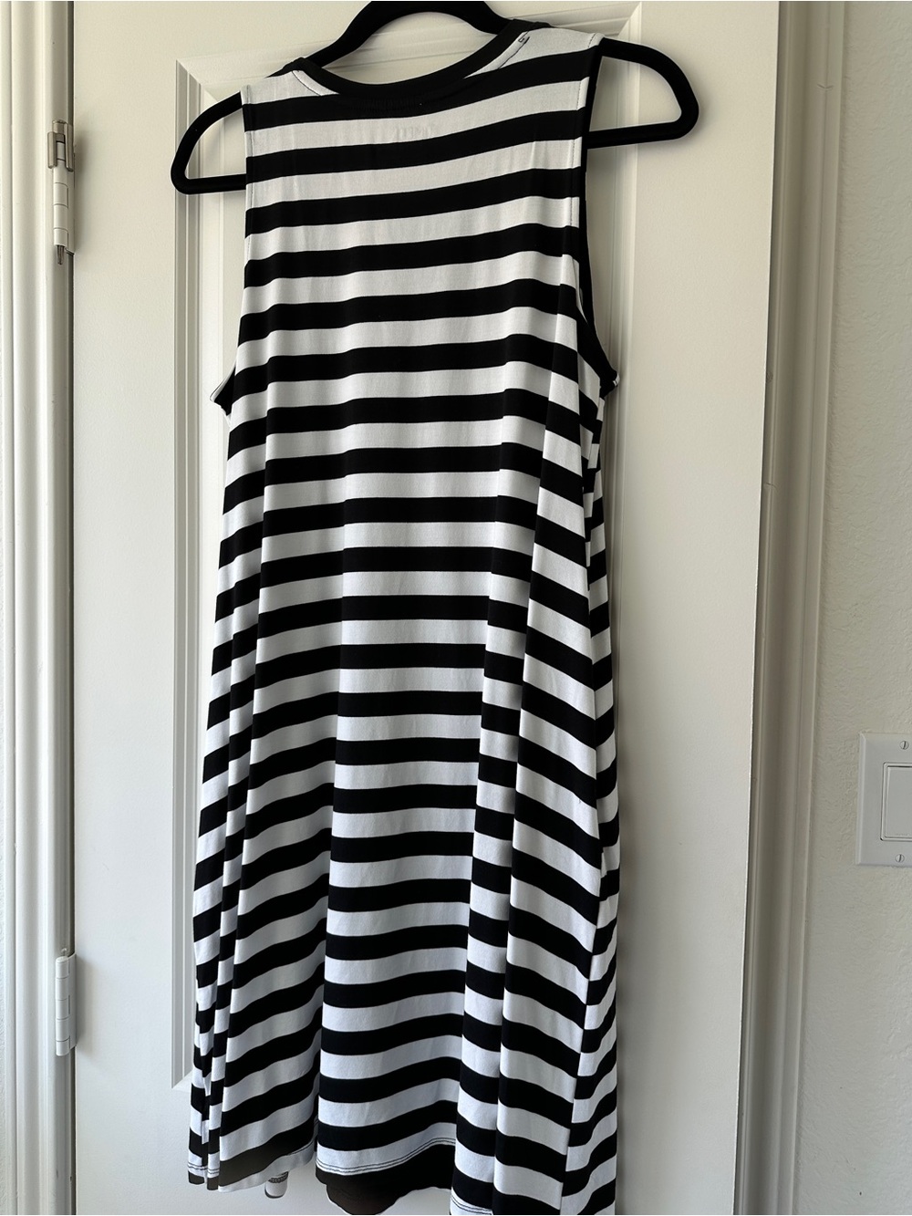 Time and Tru Black and White Striped Scoop Neck Dress - Picture 5 of 5
